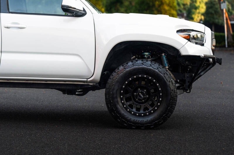 2020-tacoma-modified-for-sale (60)