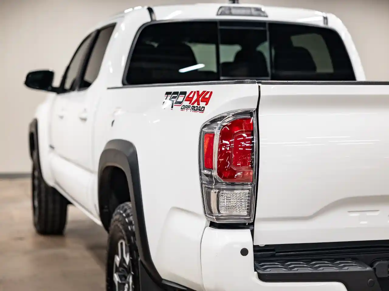 2020-toyota-tacoma-trd-offroad-for-sale-lakewood-co-31