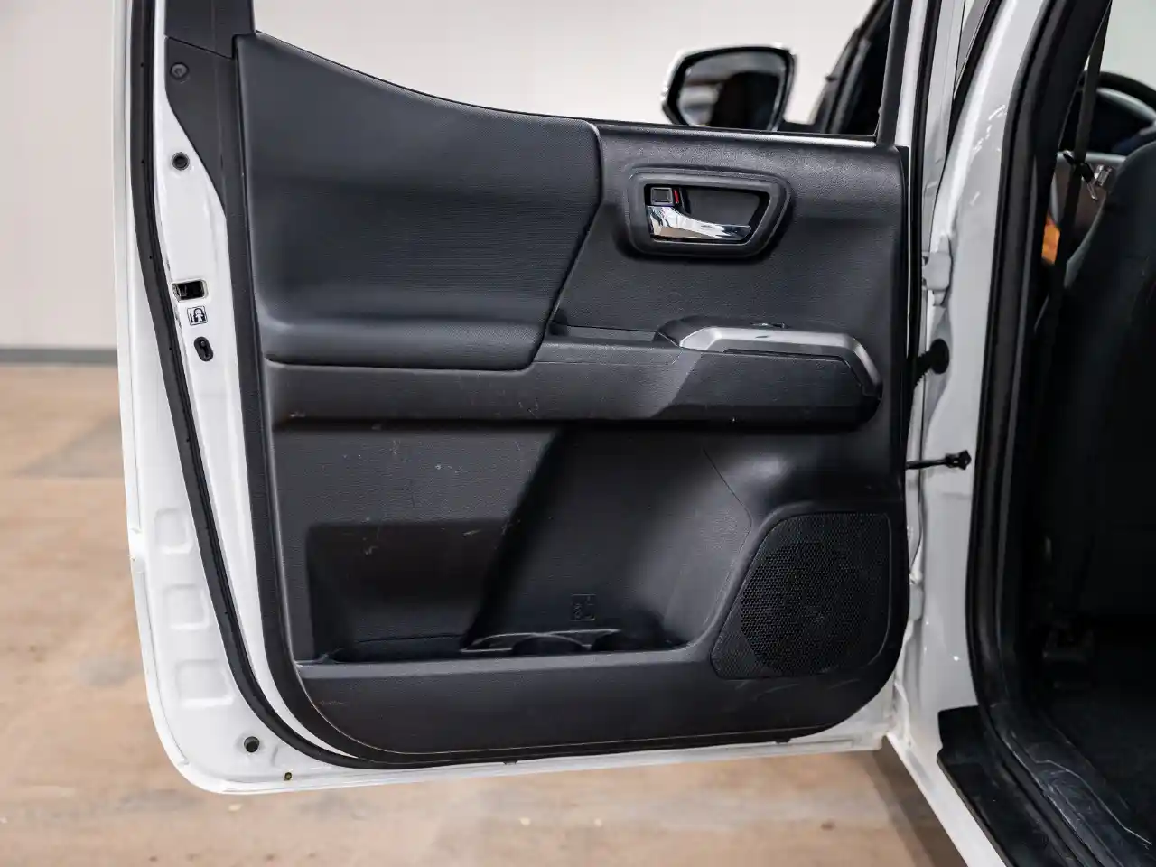 2020-toyota-tacoma-trd-offroad-for-sale-lakewood-co-48