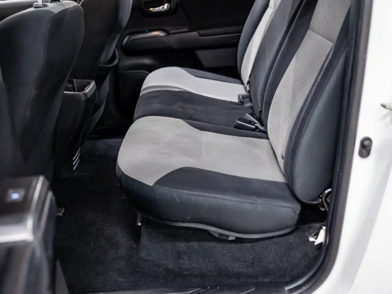 2020-toyota-tacoma-trd-offroad-for-sale-lakewood-co-50