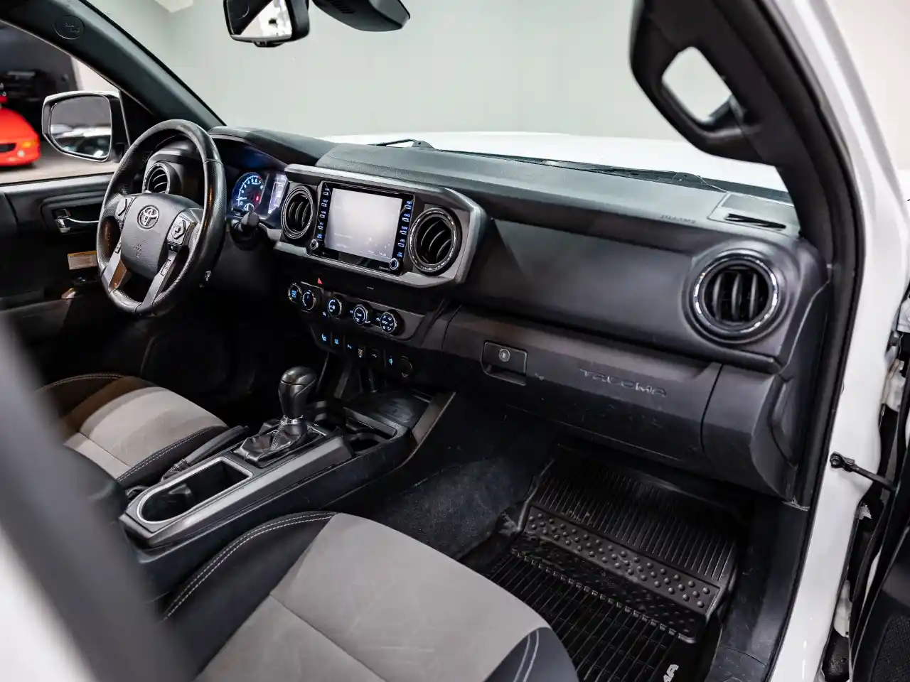 2020-toyota-tacoma-trd-offroad-for-sale-lakewood-co-59