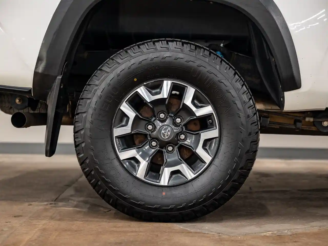 2020-toyota-tacoma-trd-offroad-for-sale-lakewood-co-68