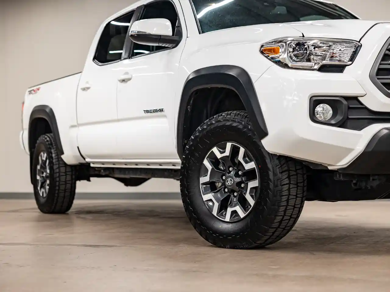 2020-toyota-tacoma-trd-offroad-for-sale-lakewood-co-71