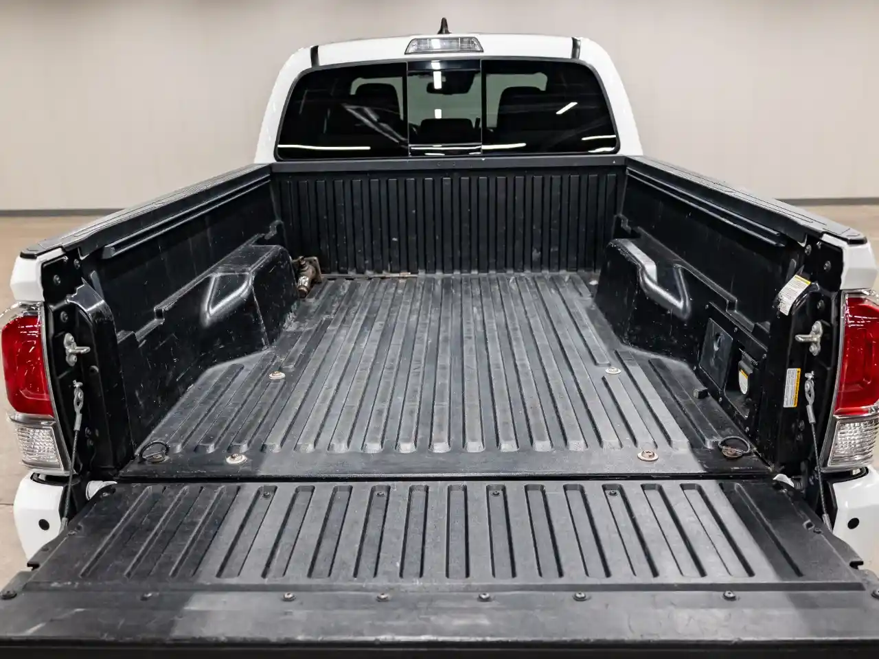 2020-toyota-tacoma-trd-offroad-for-sale-lakewood-co-9