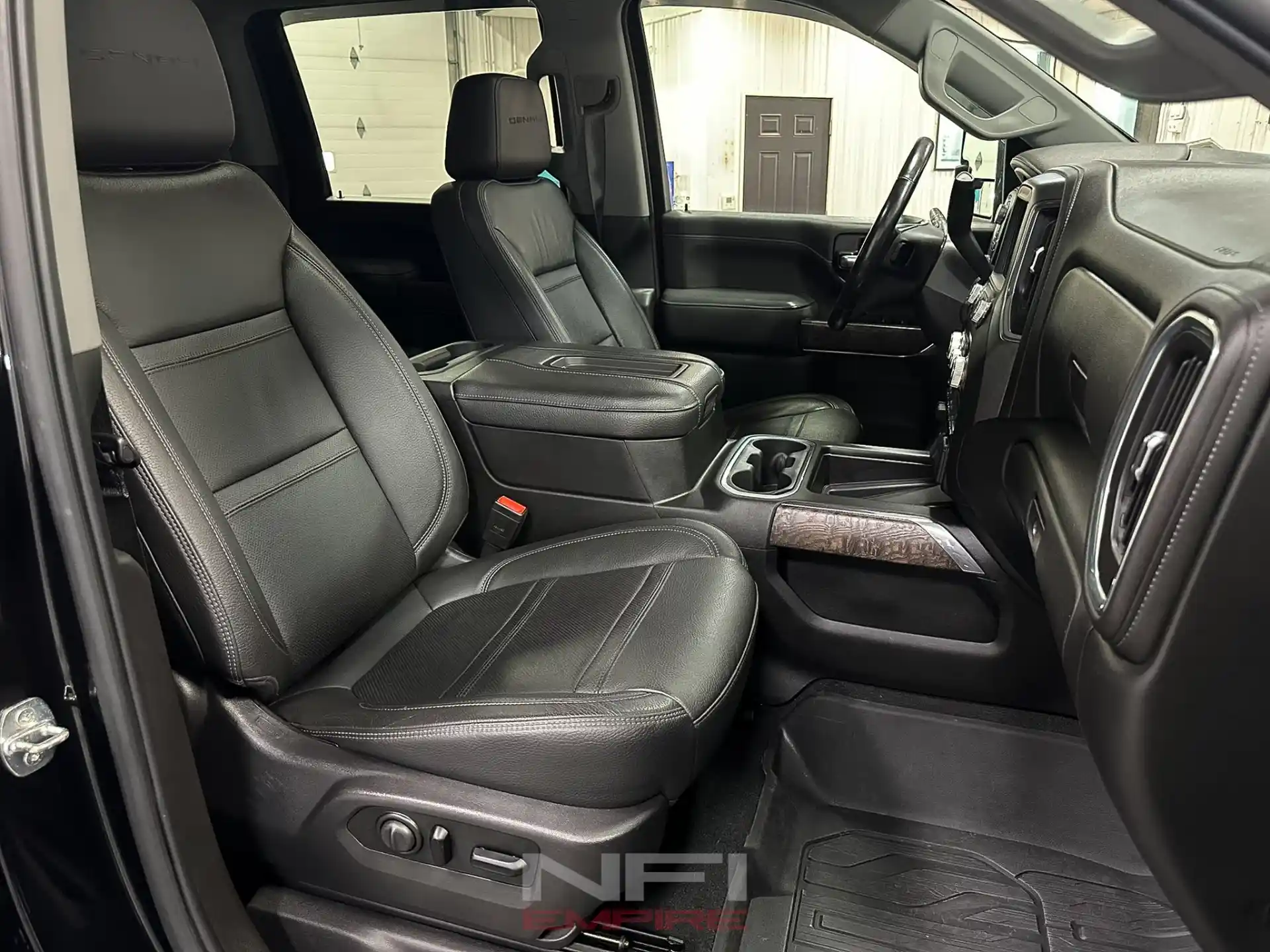 2021-gmc-sierra-3500-hd-denali-for-sale-erie-pa-36
