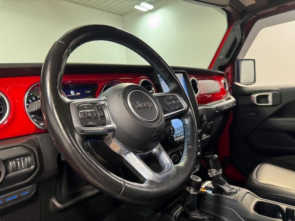 2021-jeep-wrangler-rubicon-4xe (17)