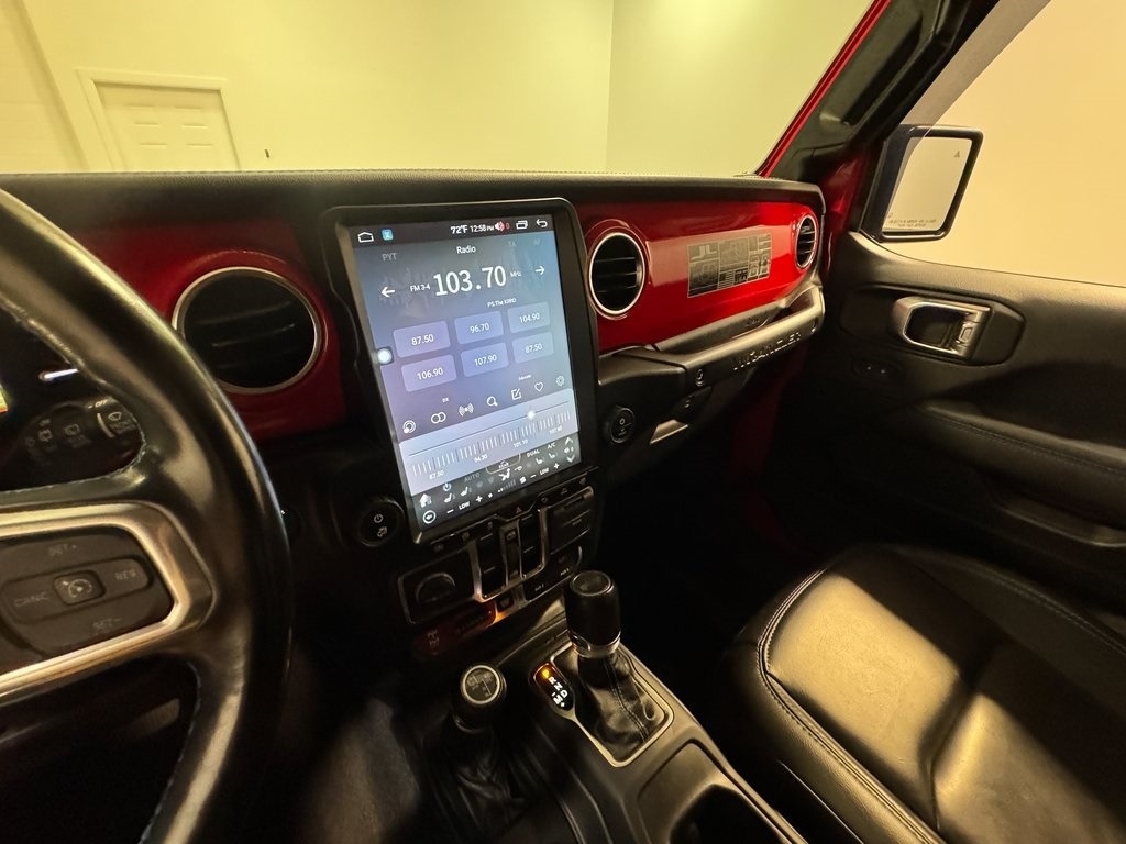 2021-jeep-wrangler-rubicon-4xe (24)