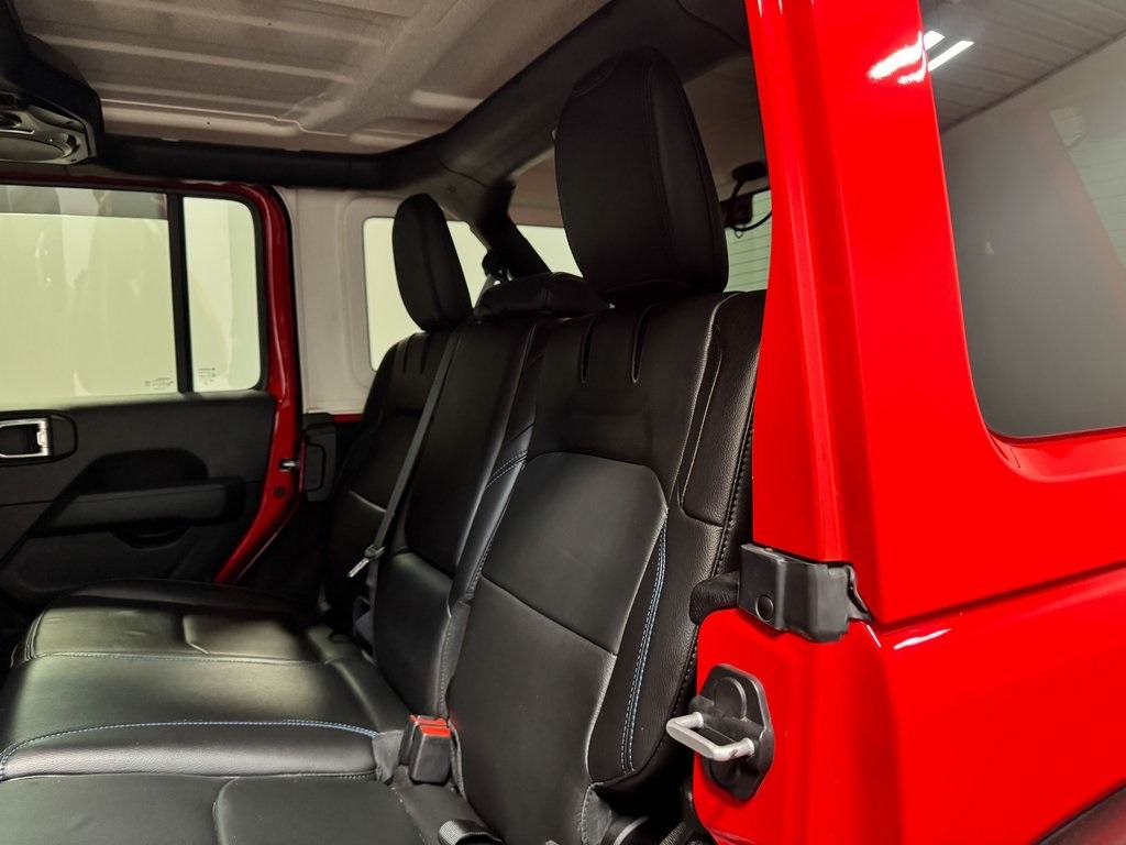 2021-jeep-wrangler-rubicon-4xe (38)