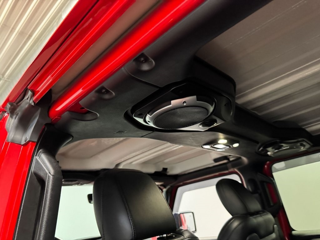 2021-jeep-wrangler-rubicon-4xe (42)
