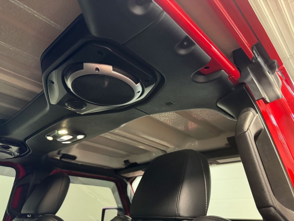 2021-jeep-wrangler-rubicon-4xe (68)