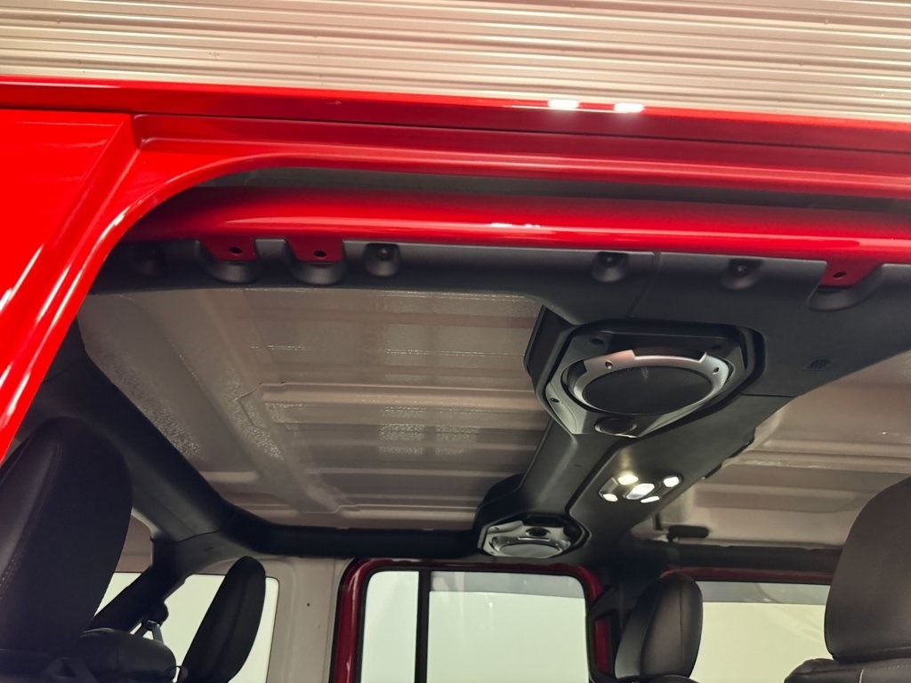 2021-jeep-wrangler-rubicon-4xe (72)
