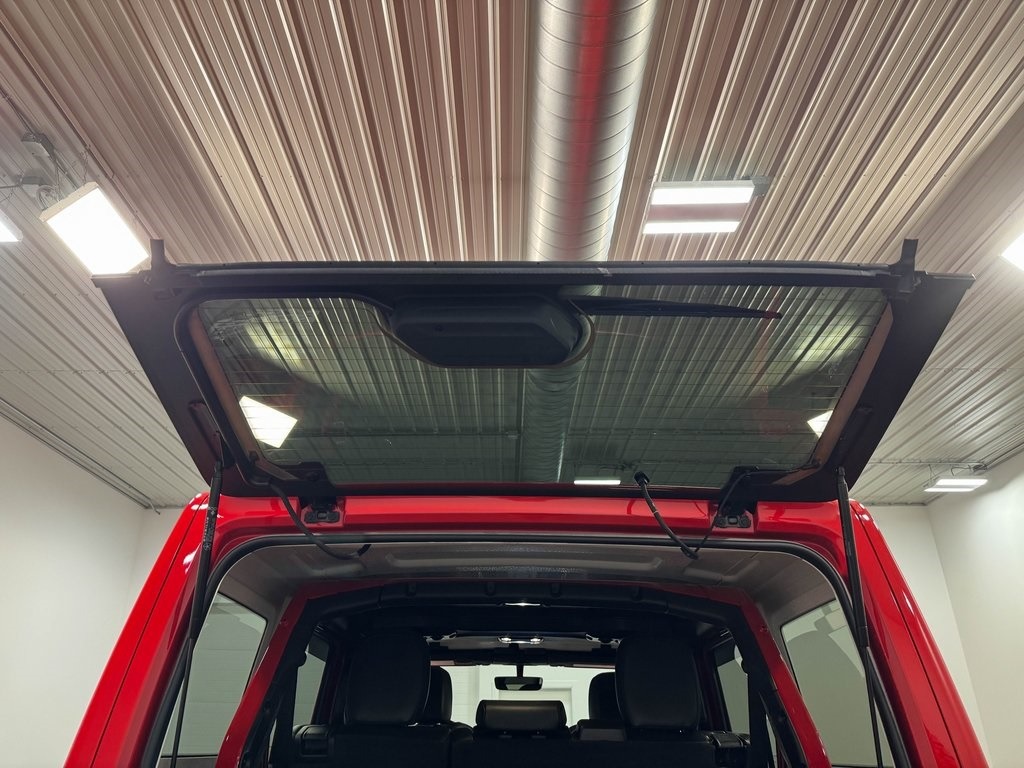 2021-jeep-wrangler-rubicon-4xe (9)