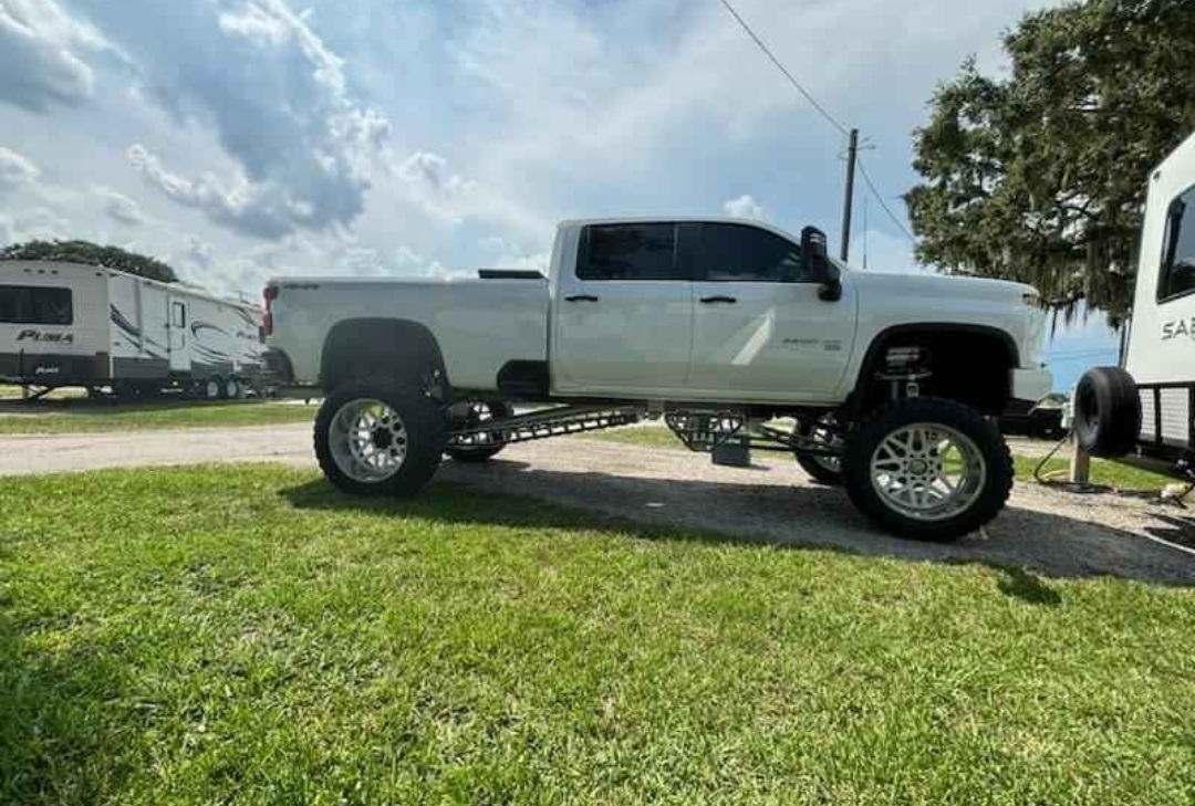 2022-Chevy-Silverado-2500-For-sale-11