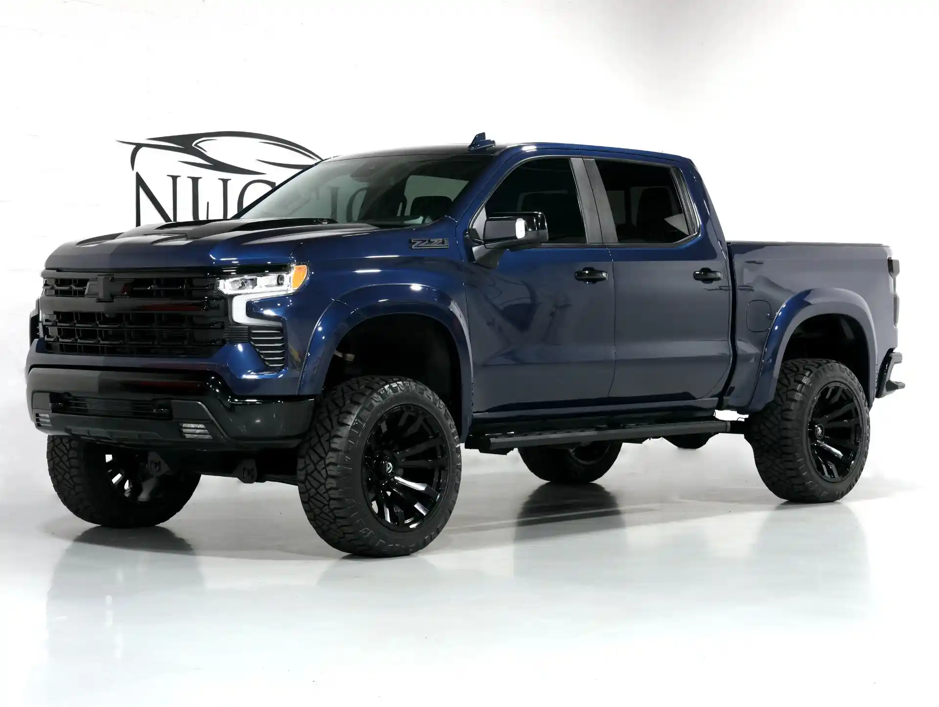 2022-chevrolet-silverado-1500-lt-trail-boss-rough-country-for-sale-addison-il-11