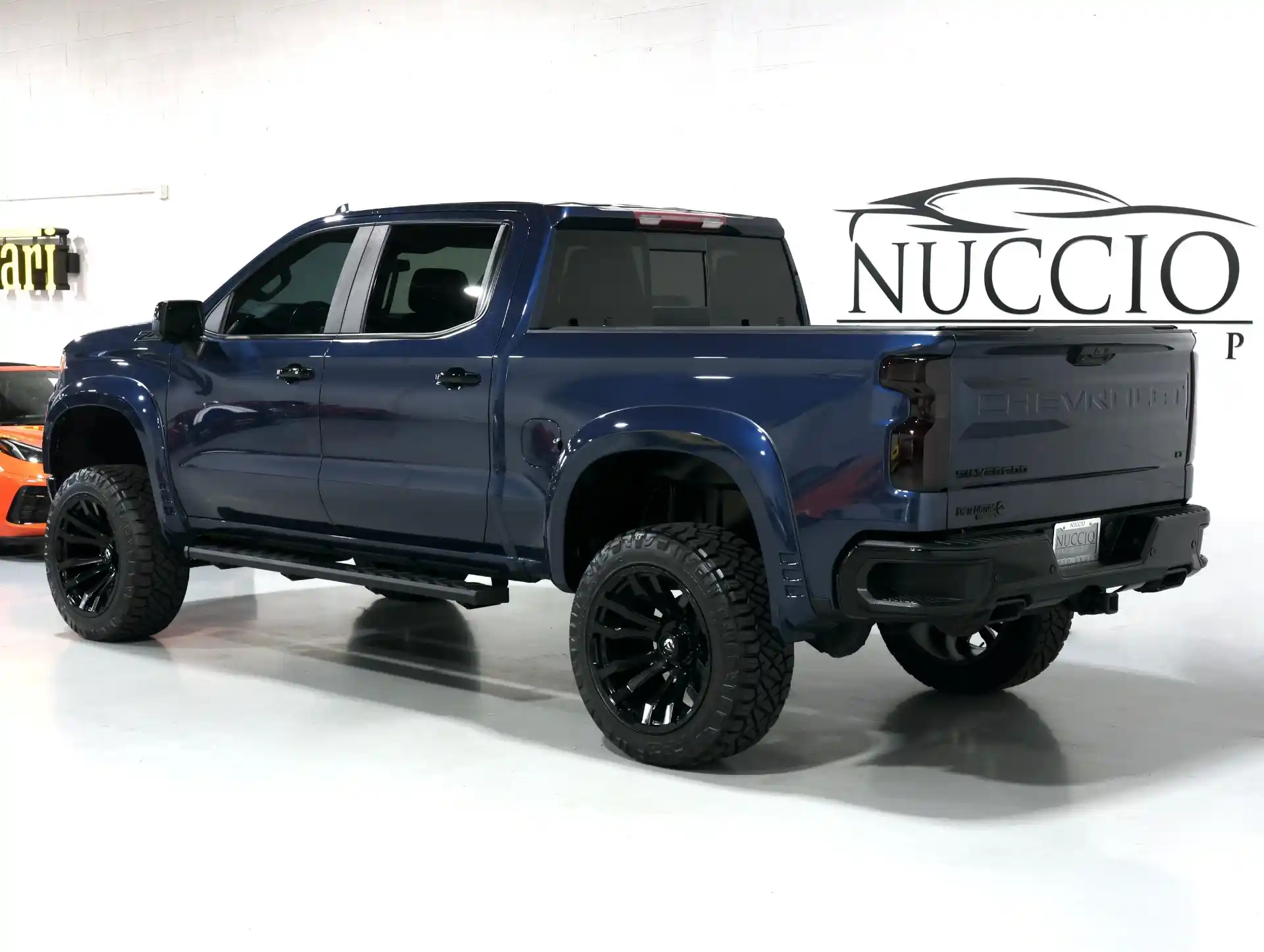 2022-chevrolet-silverado-1500-lt-trail-boss-rough-country-for-sale-addison-il-5