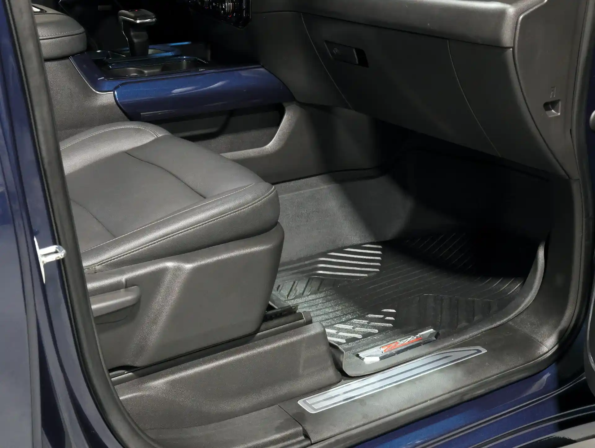 2022-chevrolet-silverado-1500-lt-trail-boss-rough-country-for-sale-addison-il-61