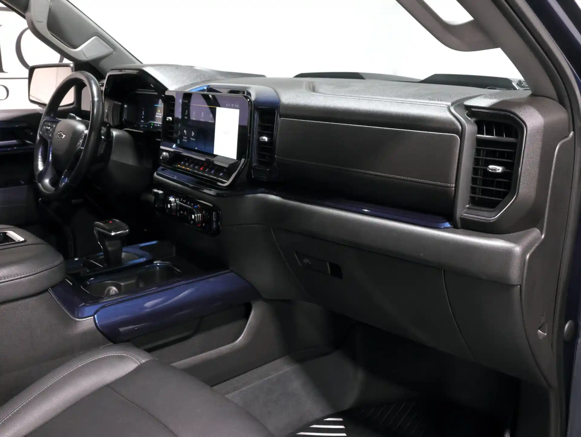 2022-chevrolet-silverado-1500-lt-trail-boss-rough-country-for-sale-addison-il-68