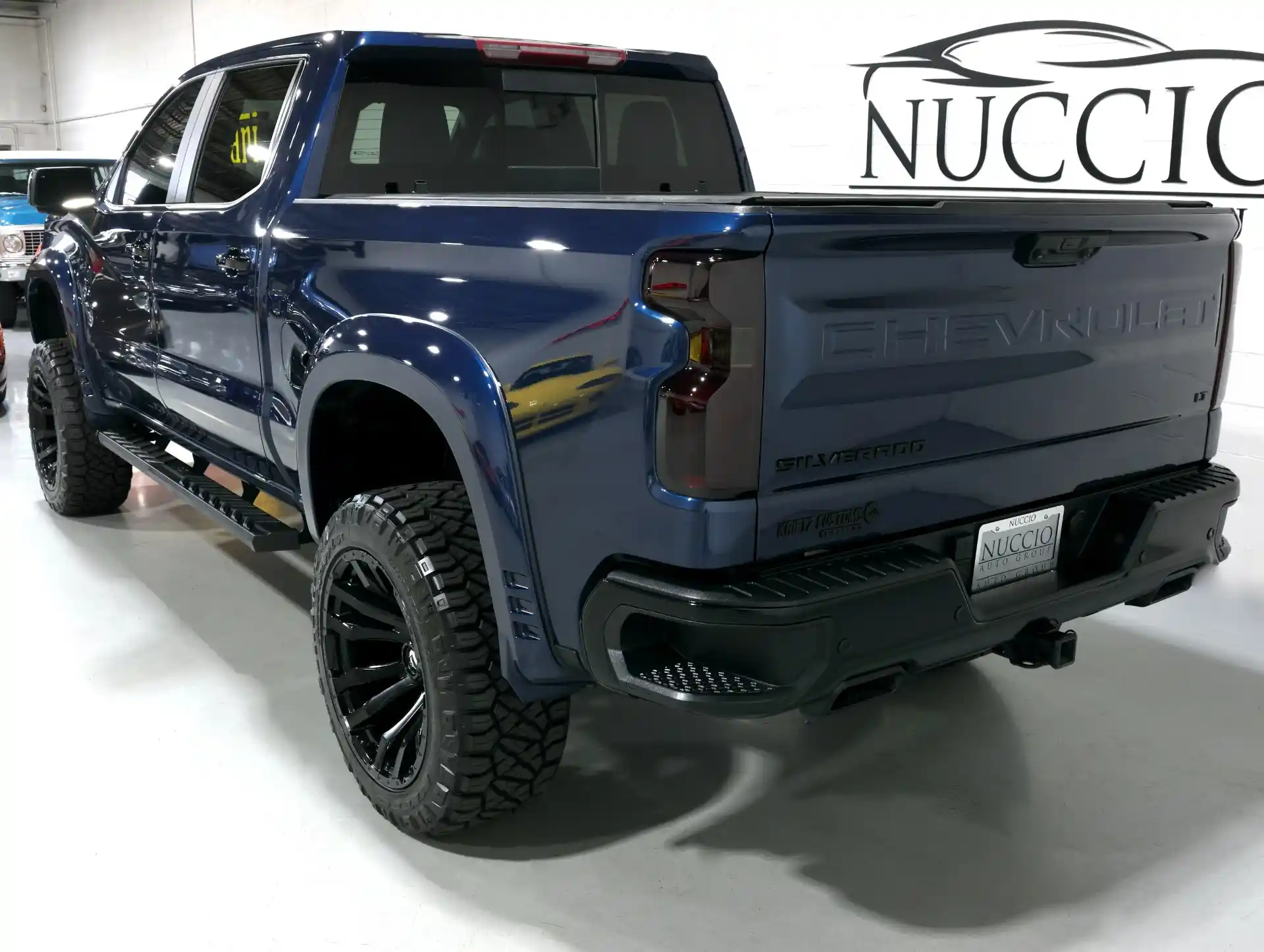 2022-chevrolet-silverado-1500-lt-trail-boss-rough-country-for-sale-addison-il-7