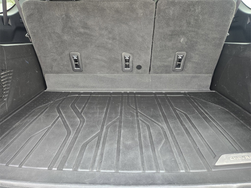 2022-chevy-suburban-z71-for-sale (5)