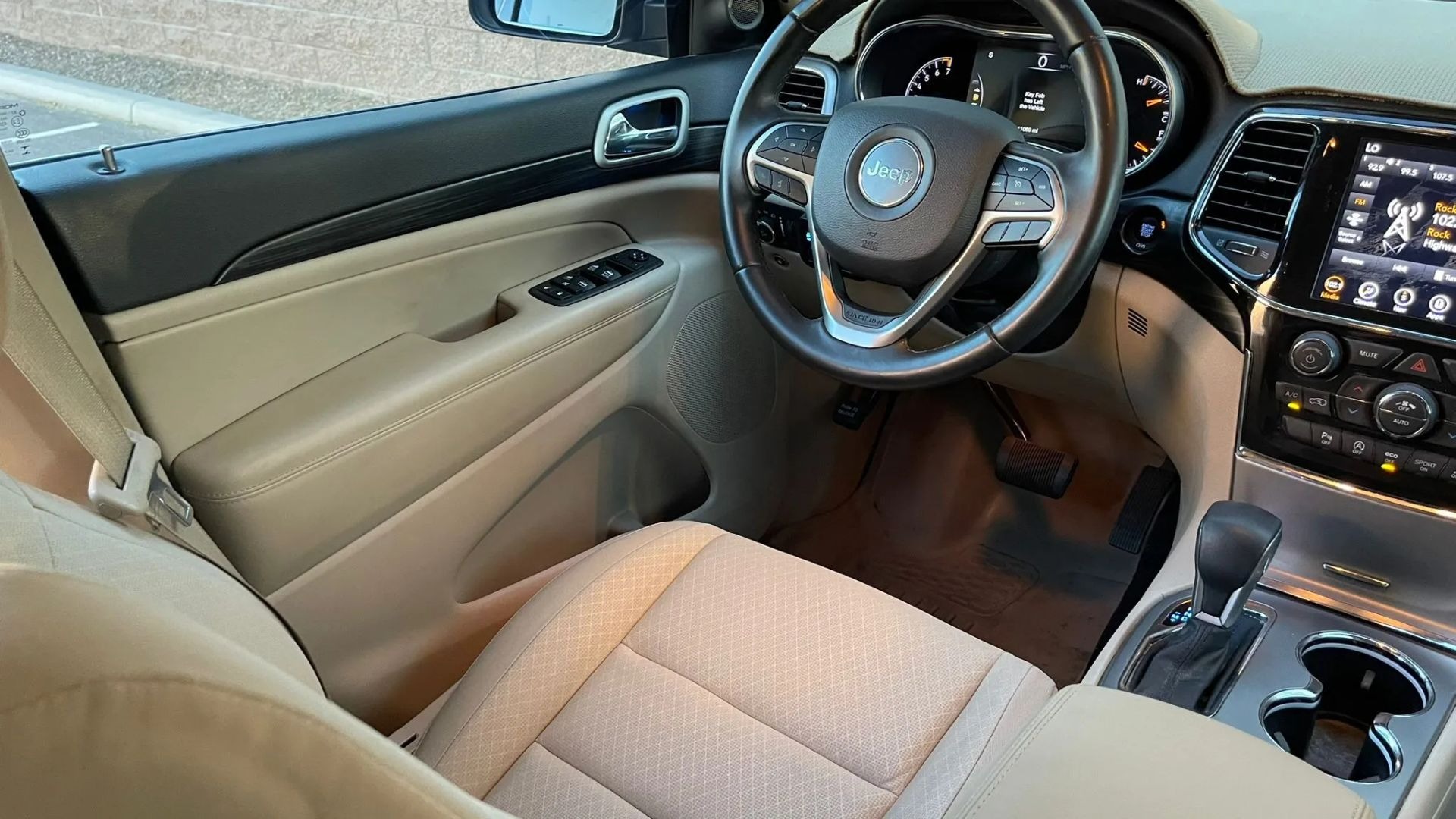 2022-jeep-grand-cherokee-laredo-e-for-sale-tucson-az-29