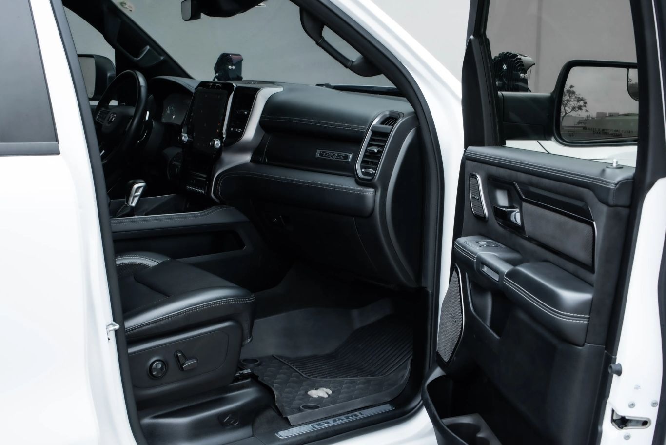2022-ram-1500-trx-for-sale-obzu-costa-mesa-ca-15