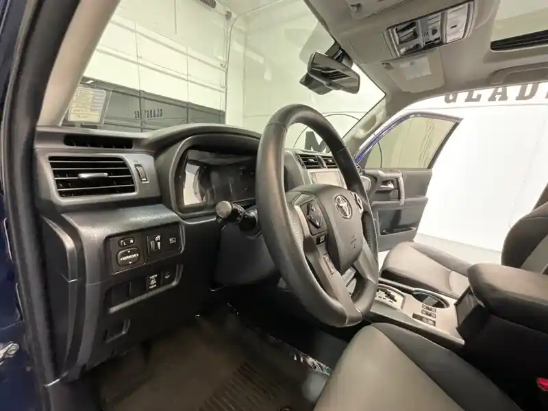 2022-toyota-4runner-sr5-for-sale-gladstone-or-37