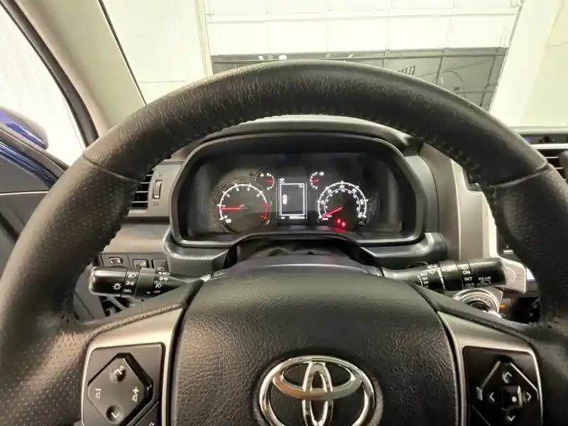2022-toyota-4runner-sr5-for-sale-gladstone-or-51