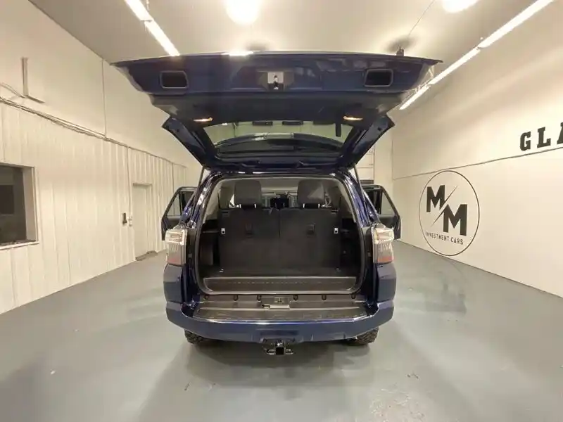 2022-toyota-4runner-sr5-for-sale-gladstone-or-54