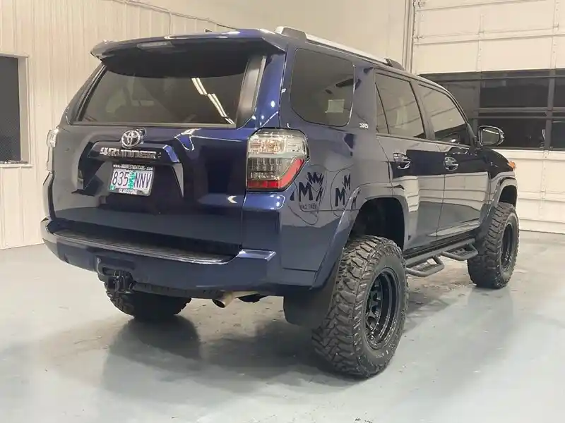 2022-toyota-4runner-sr5-for-sale-gladstone-or-7
