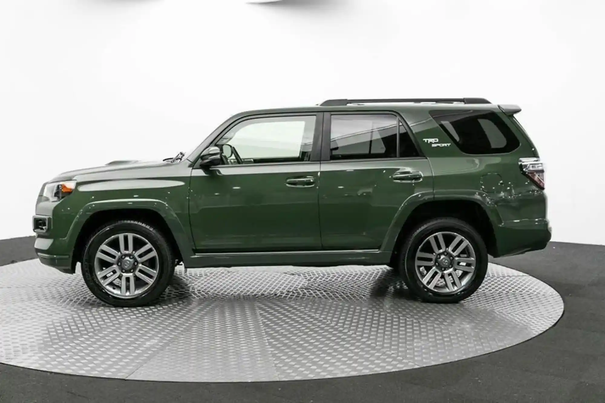 2022-toyota-4runner-trd-sport-for-sale-sterling-va-1