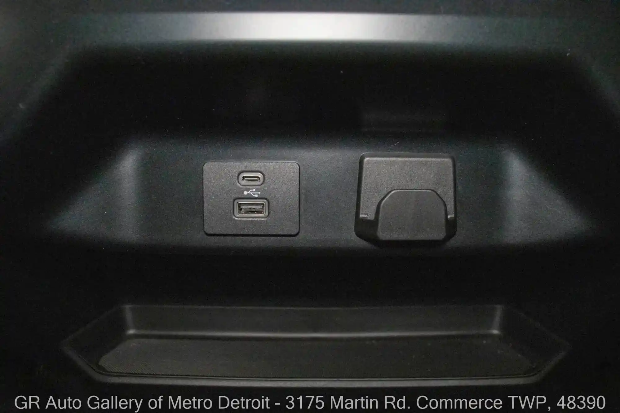 2023-ford-f-150-xl-roush-for-sale-detroit-mi-103