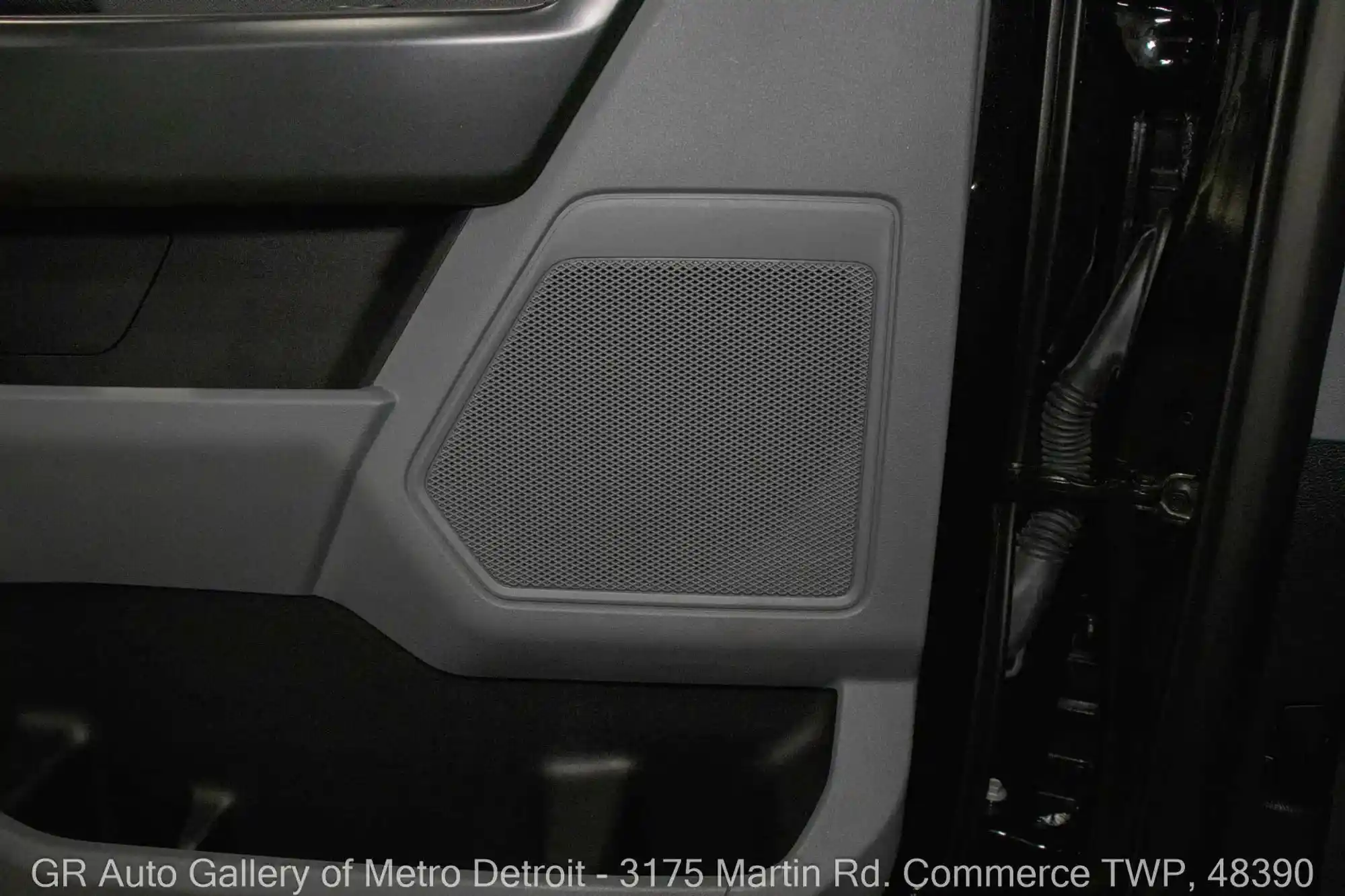 2023-ford-f-150-xl-roush-for-sale-detroit-mi-81