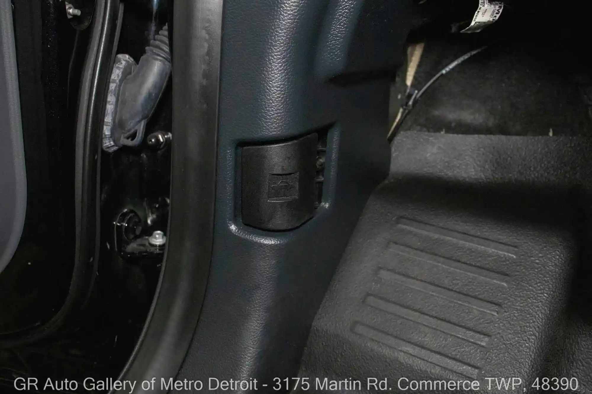 2023-ford-f-150-xl-roush-for-sale-detroit-mi-85