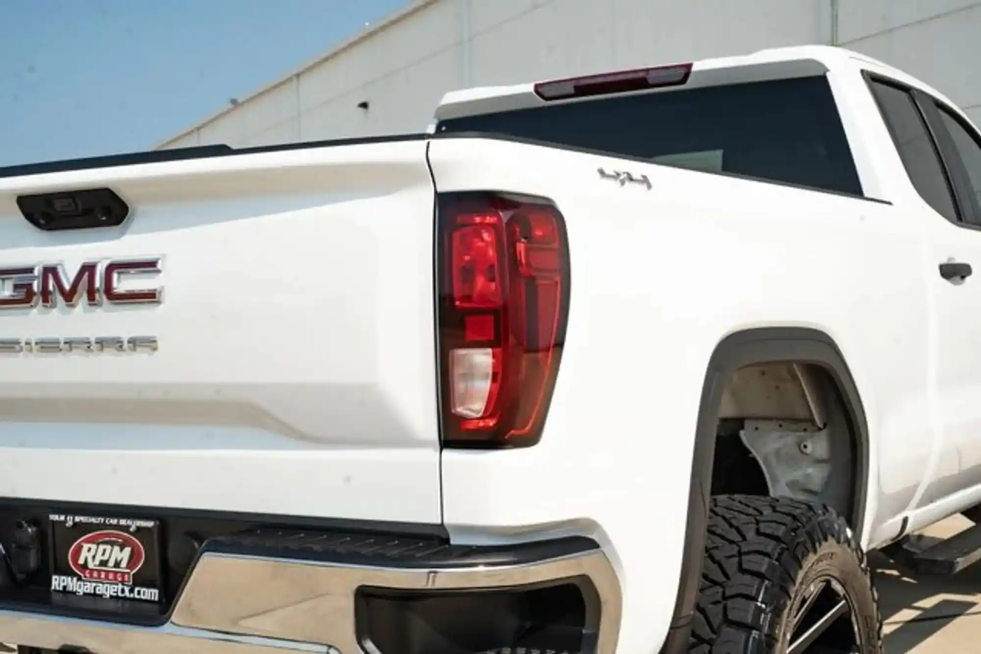 2023-gmc-sierra-1500-pro-4x4-lifted-with-upgrades-for-sale-dallas-tx-10