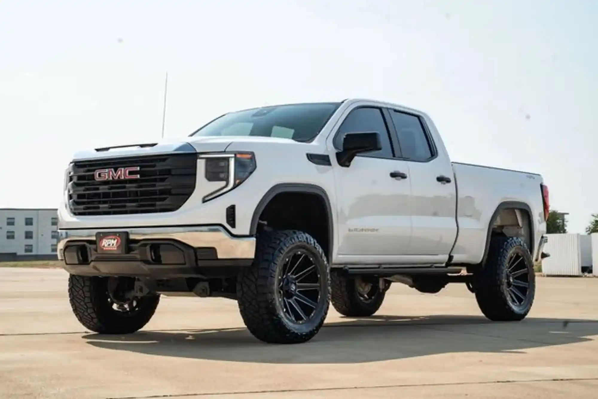 2023-gmc-sierra-1500-pro-4x4-lifted-with-upgrades-for-sale-dallas-tx-8