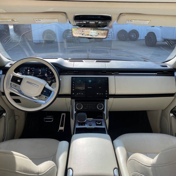 2023-land-rover-range-rover-p530se (26)
