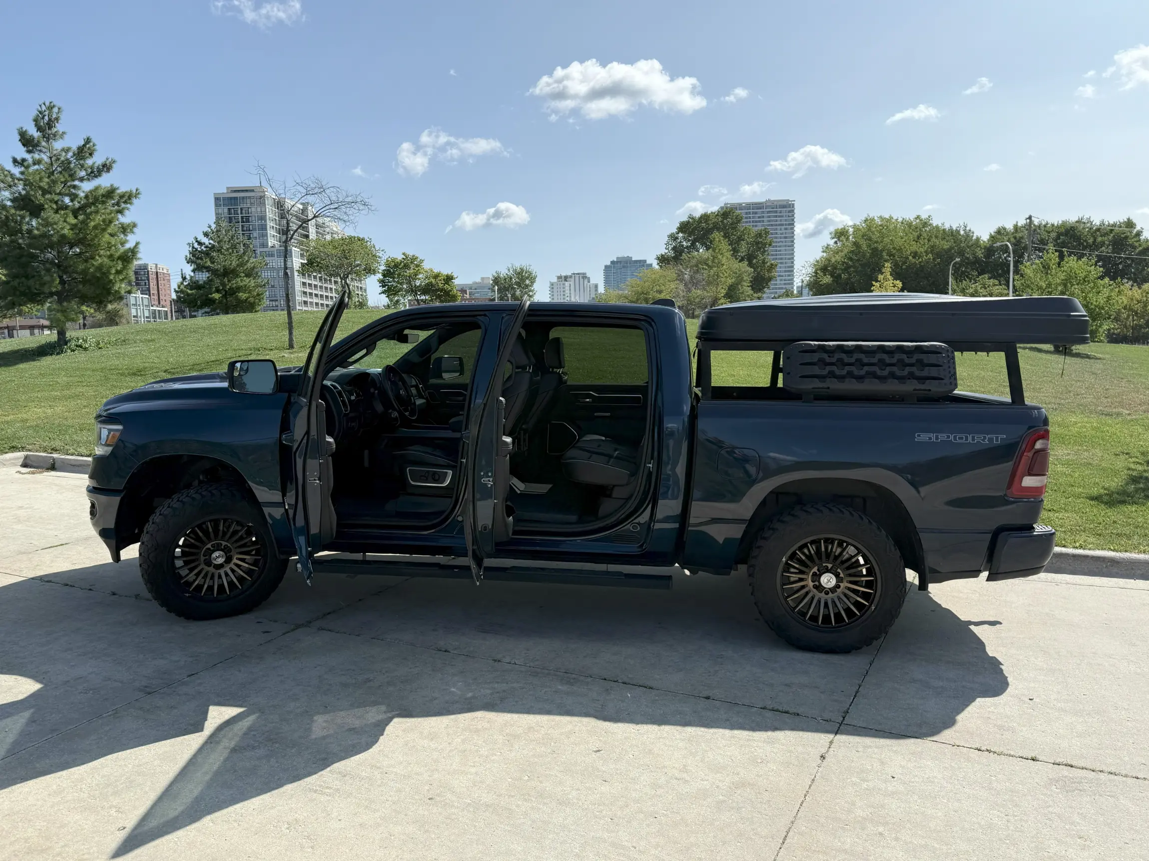 2023-ram-1500-laramie-for-sale-chicago-il-12