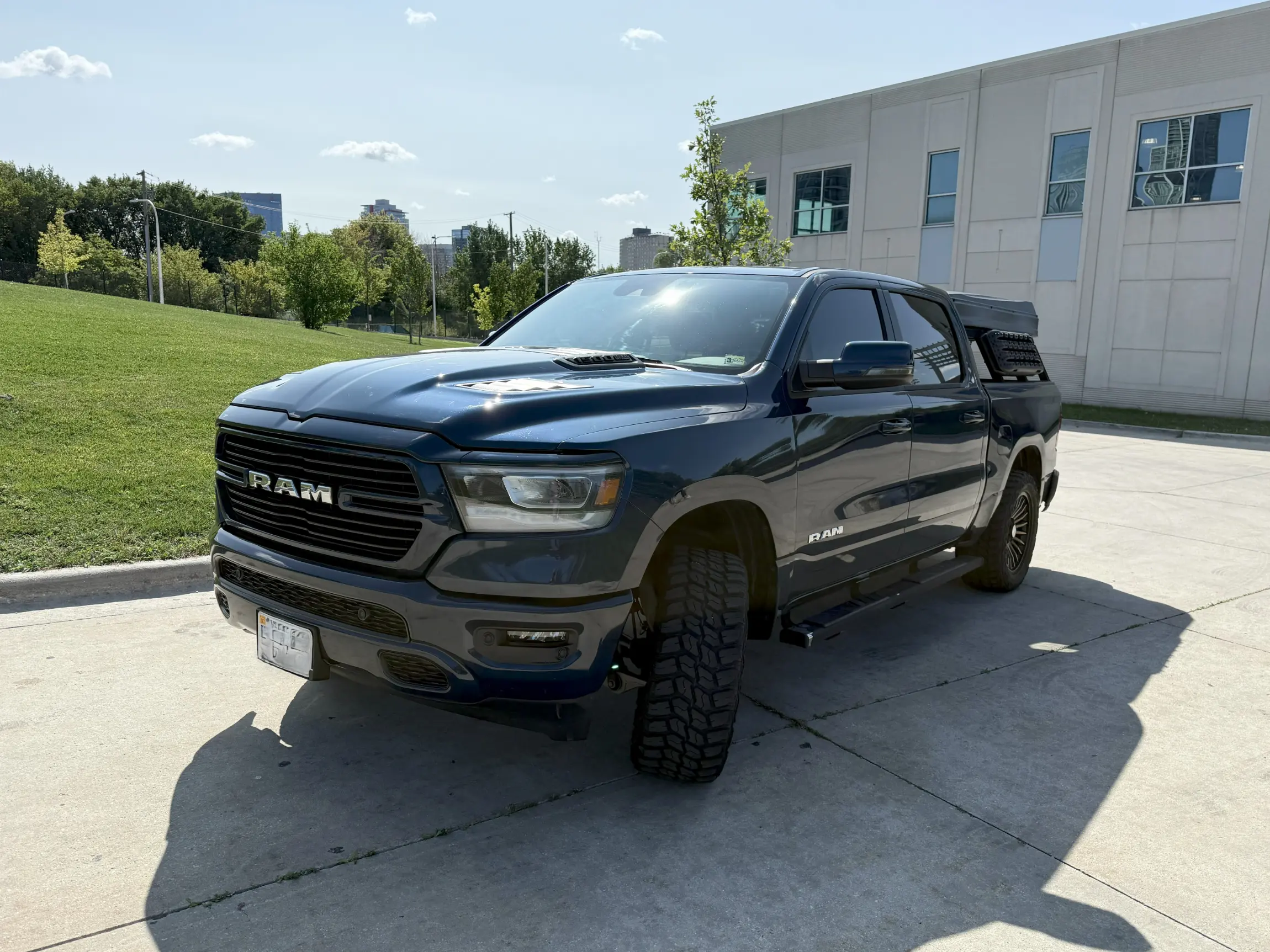 2023-ram-1500-laramie-for-sale-chicago-il-22