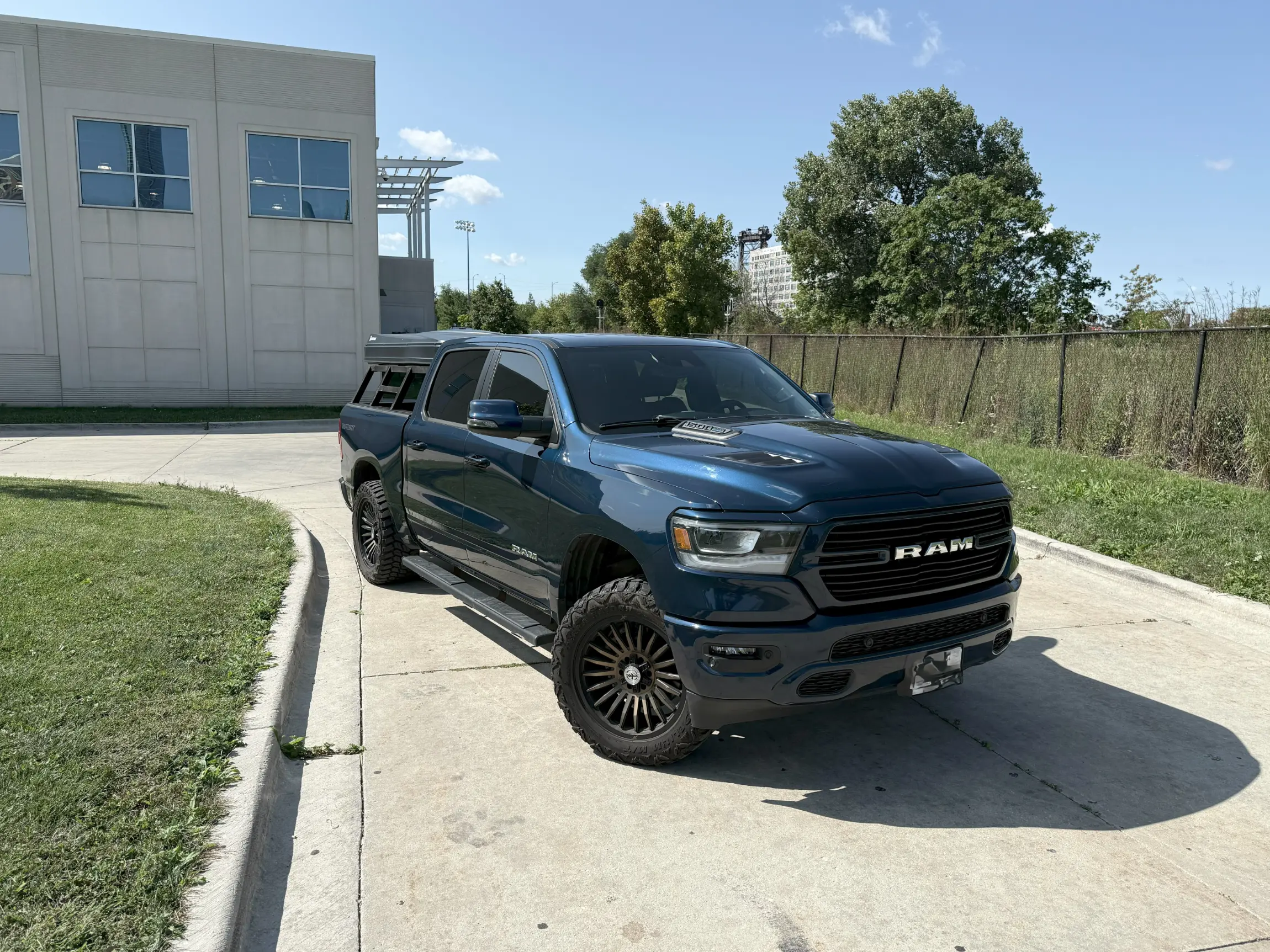 2023-ram-1500-laramie-for-sale-chicago-il-23