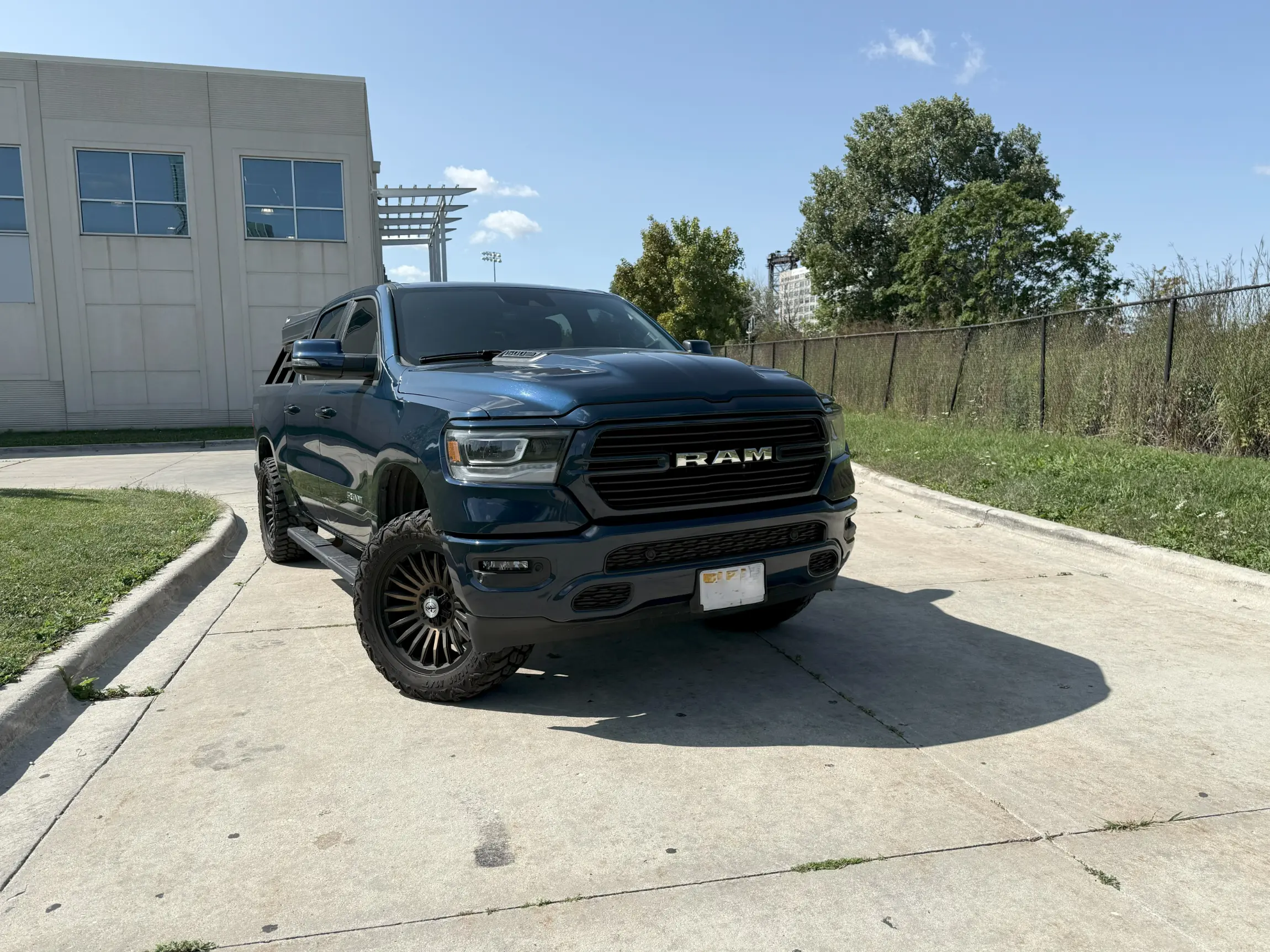 2023-ram-1500-laramie-for-sale-chicago-il-24