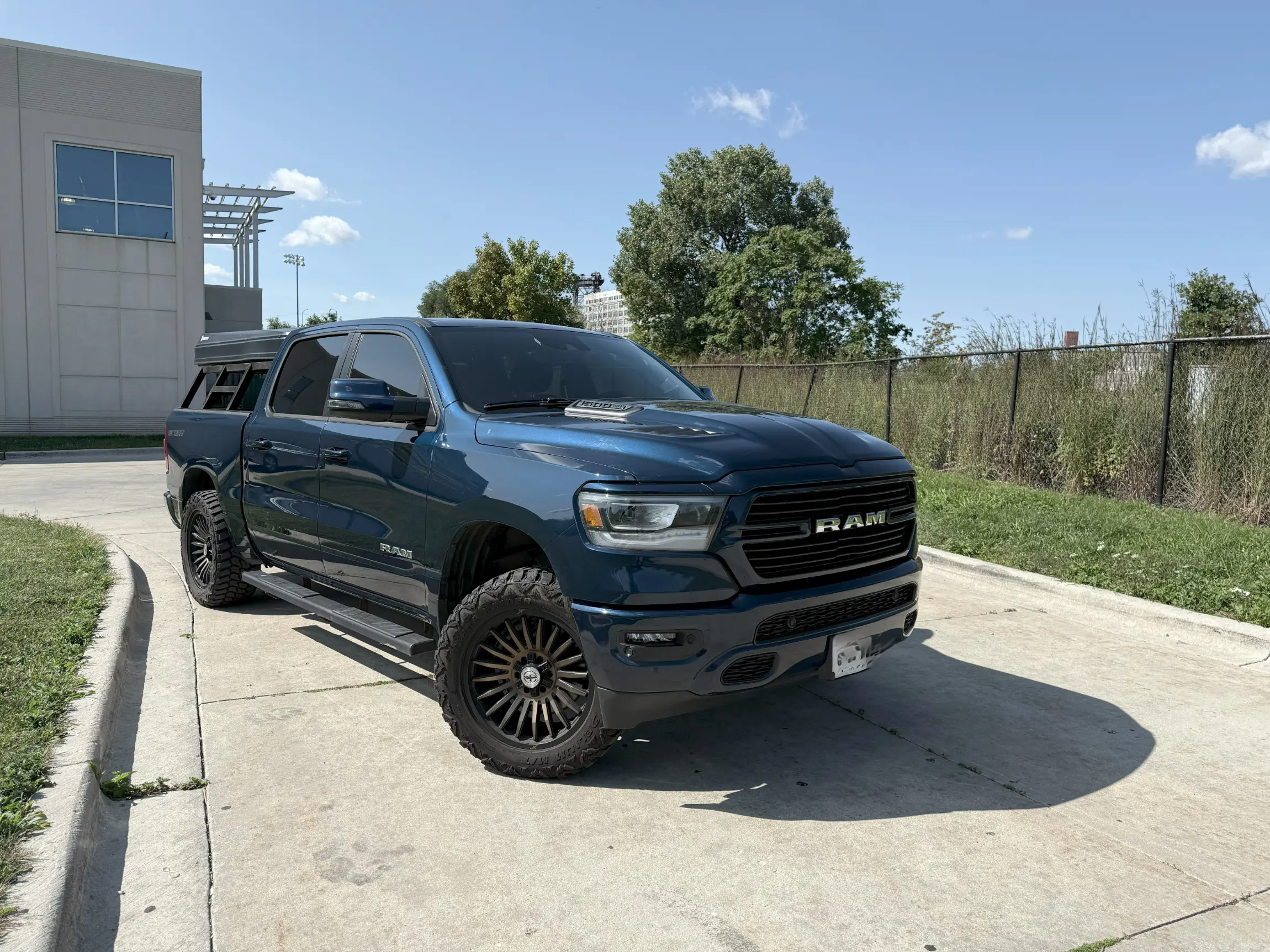 2023-ram-1500-laramie-for-sale-chicago-il-25