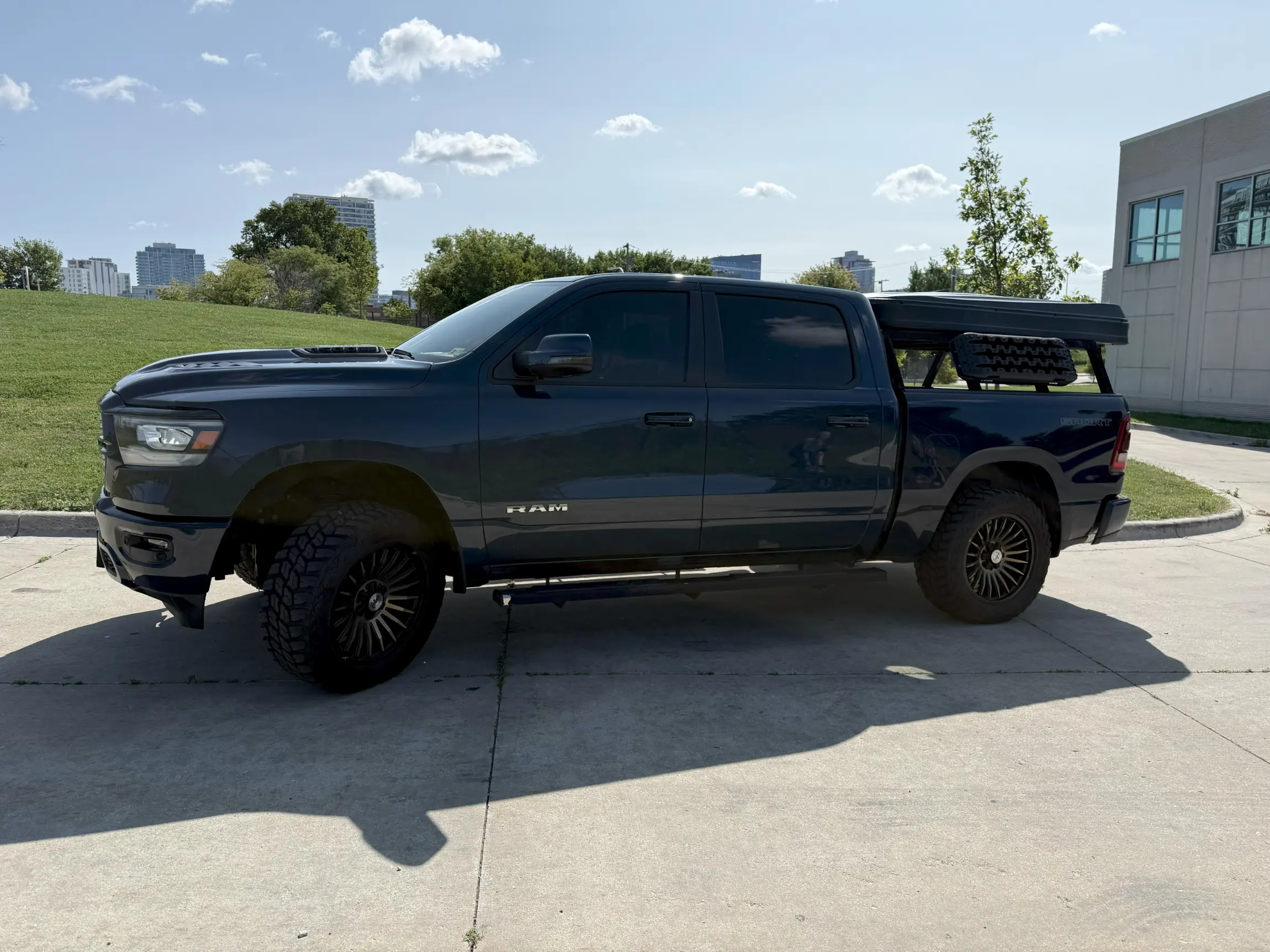 2023-ram-1500-laramie-for-sale-chicago-il-34