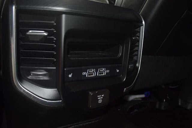 2023-ram-2500-laramie-level-b-night (10)