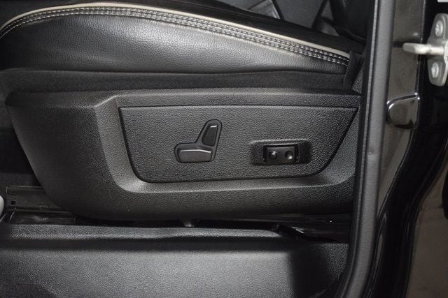 2023-ram-2500-laramie-level-b-night (18)