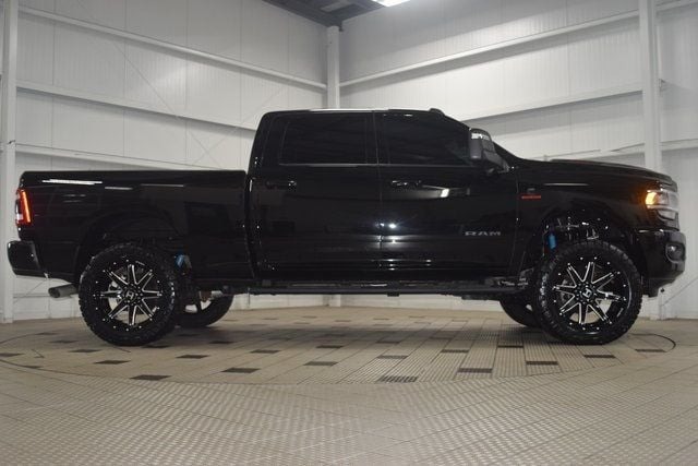 2023-ram-2500-laramie-level-b-night (38)