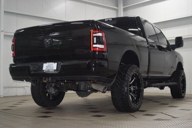 2023-ram-2500-laramie-level-b-night (44)