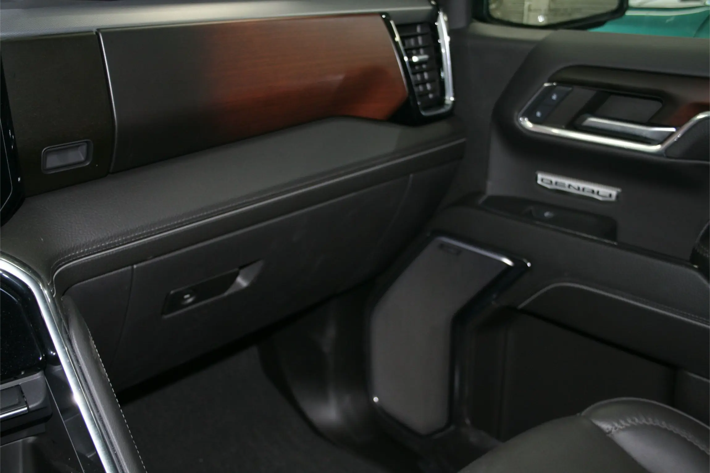 2024-gmc-sierra-1500-denali-for-sale-41