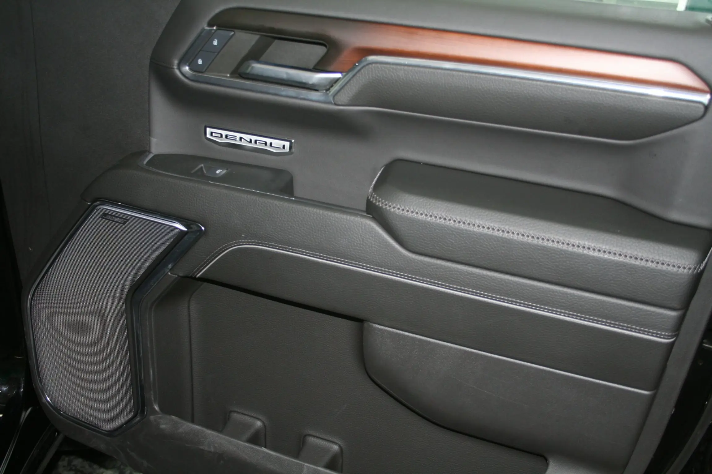 2024-gmc-sierra-1500-denali-for-sale-51