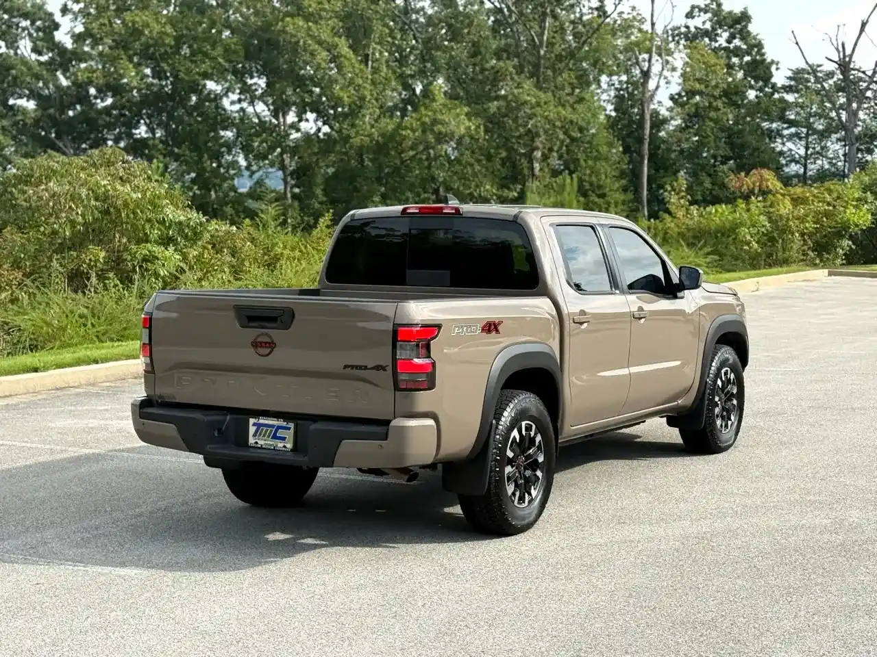 2024-nissan-frontier-pro4x-for-sale-kingston-tn-4