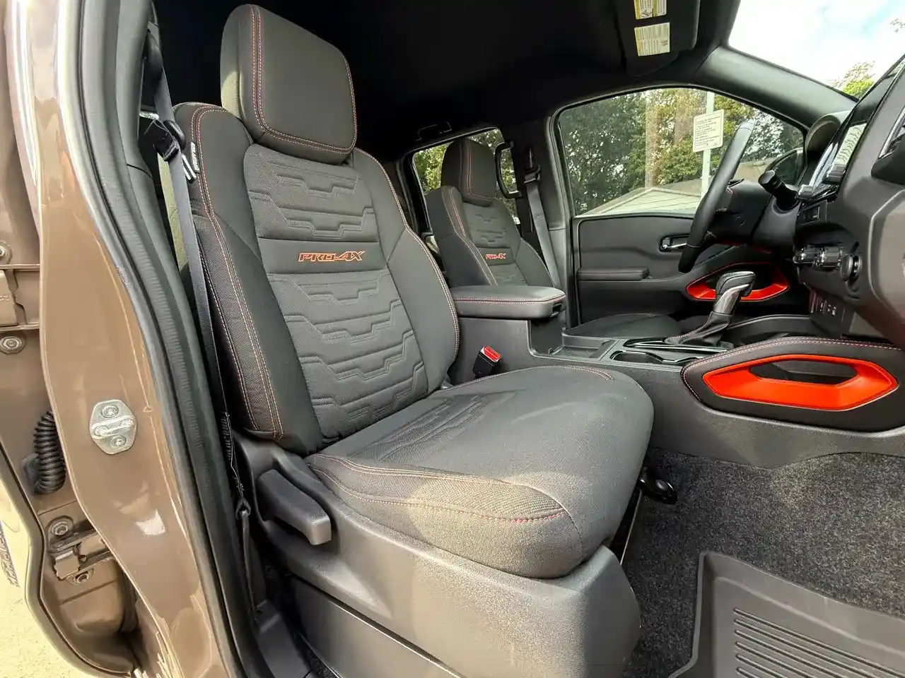 2024-nissan-frontier-pro4x-for-sale-kingston-tn-6
